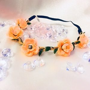 **New//Never Worn** Flower Headband